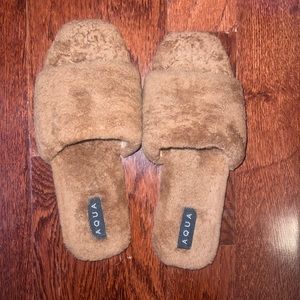 aqua fur sandals size 9